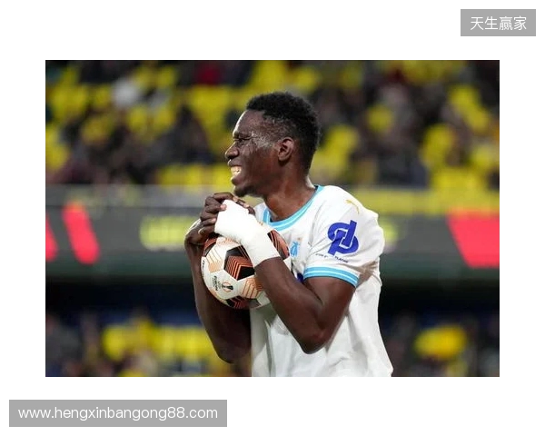 水晶宫vs狼队：迪恩-亨德森、伊斯梅拉-萨尔首发，若泽-萨、乌戈-布埃诺出战