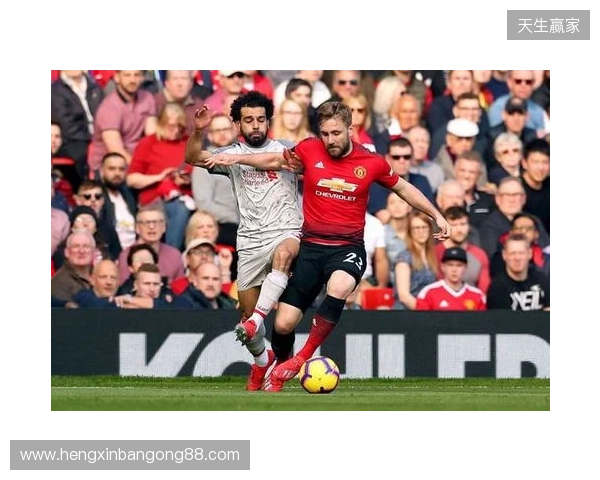 利物浦客战森林：萨拉赫、加克波、埃基蒂克首发，维尔茨出战