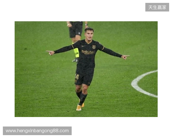 巴萨官方：莱万左眼眶骨折，将缺席对阵马竞的比赛