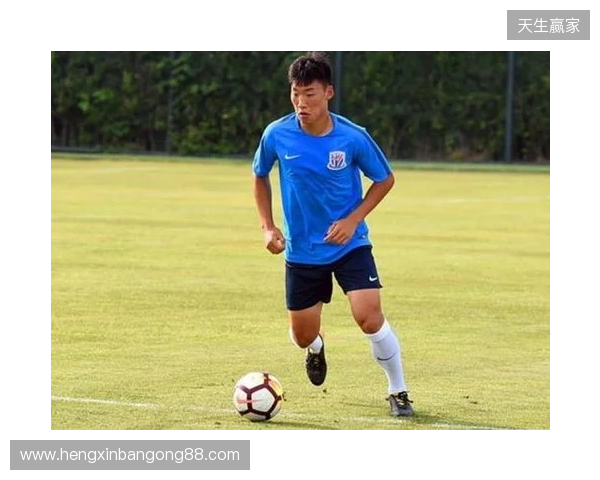 朱辰杰：自己在国家队算中生代球员，希望分享一些经验给年轻球员