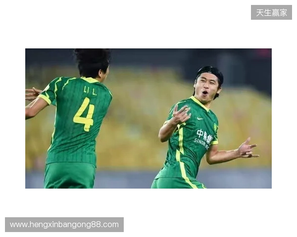 半场-国安1-1玉昆 张稀哲反越位助攻张玉宁破门 约尼查扳平+中柱