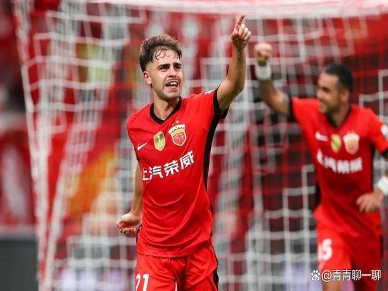记者谈海港：这赛季确实定位保级了，看不出为啥换茹萨、梅伦多